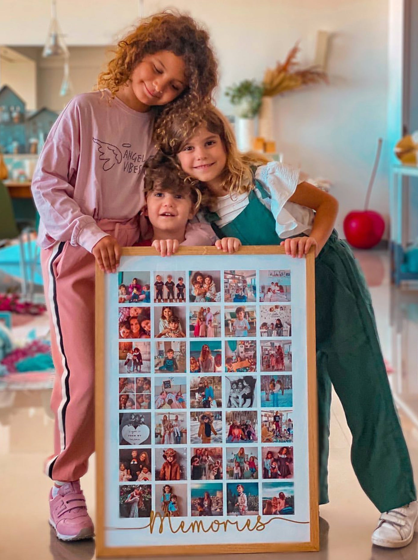 Memories frame