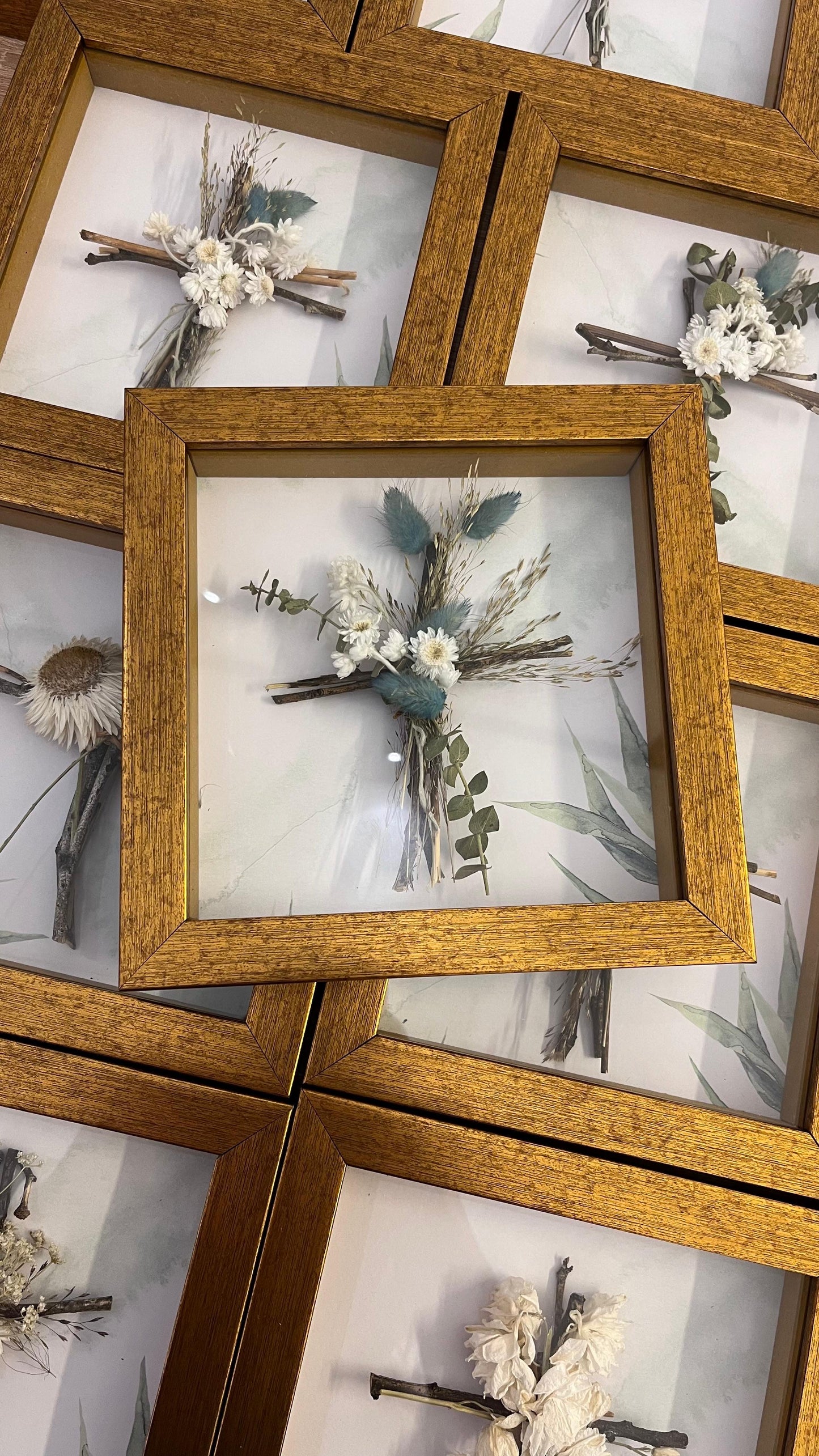 Flower cross