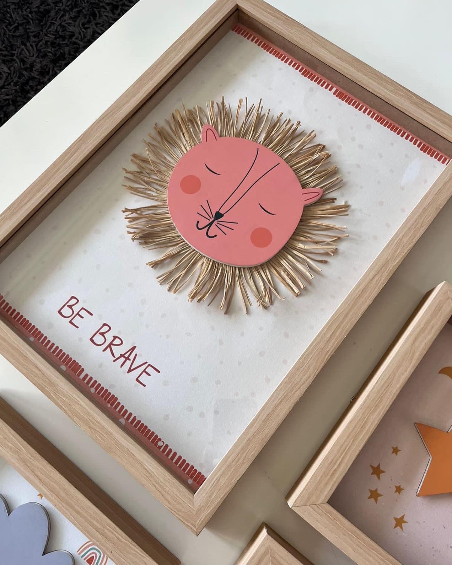 Macrame frames